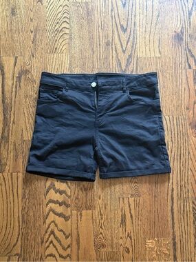 Timoteo Men’s Black Stretch Roll-Cuff Shorts